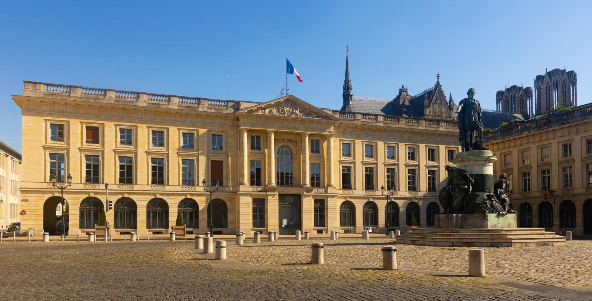 L'Haussmannien - Spacieux 4 Chambres - Centre - Gare Reims Dış mekan fotoğraf