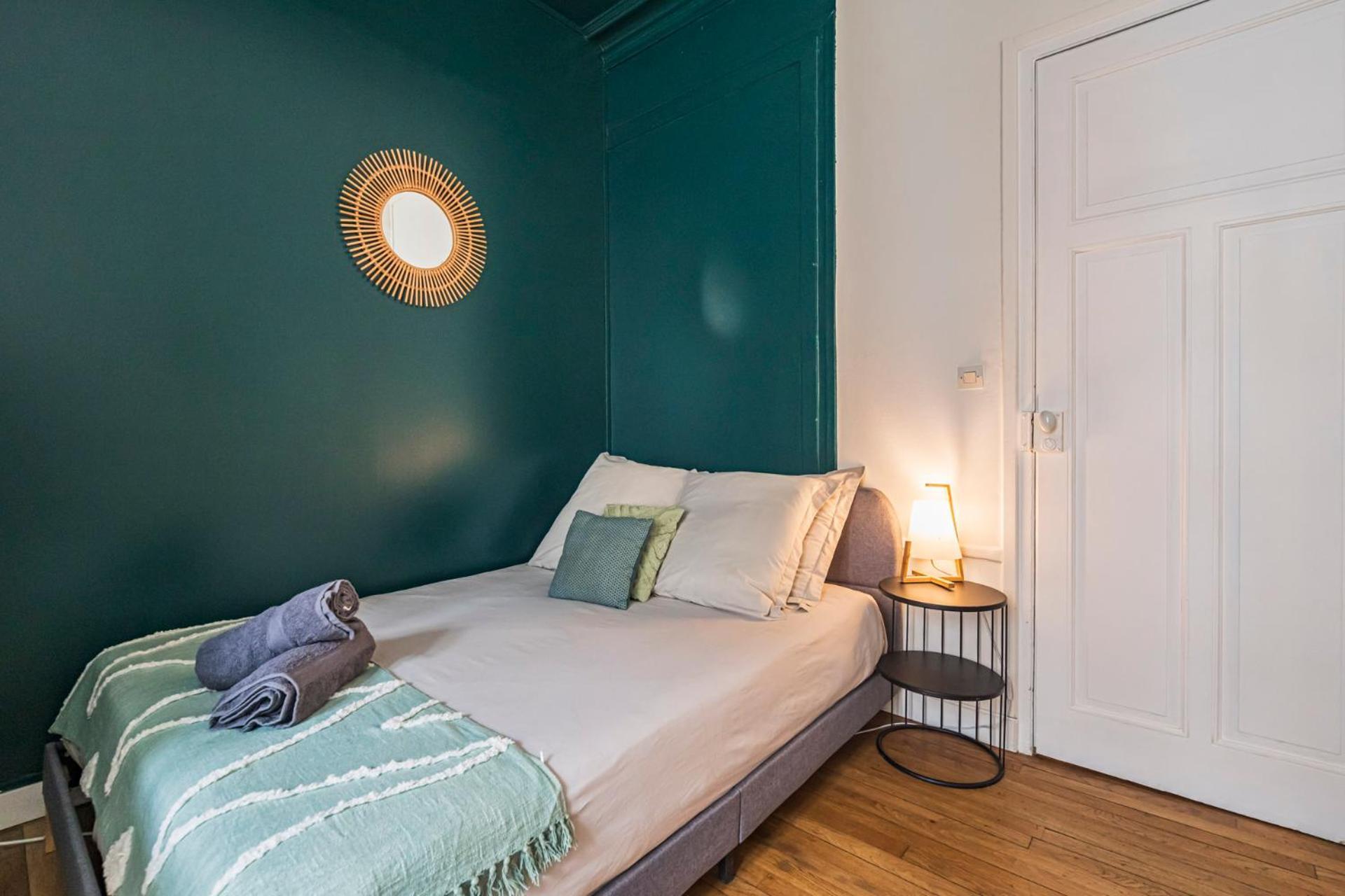 L'Haussmannien - Spacieux 4 Chambres - Centre - Gare Reims Dış mekan fotoğraf